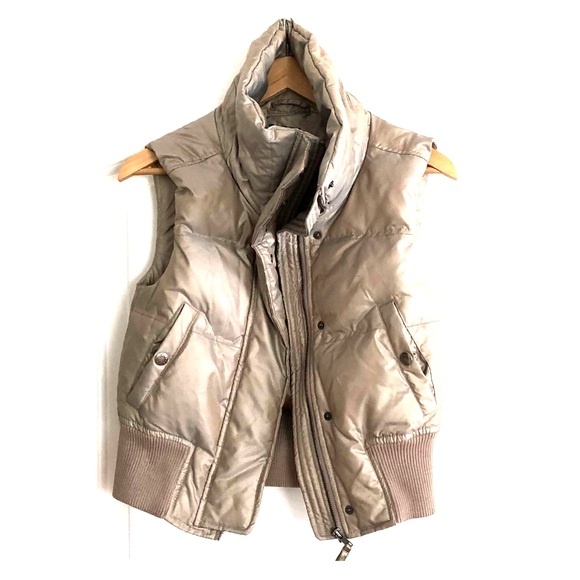 Express gold puffy vest - Picture 1 of 3